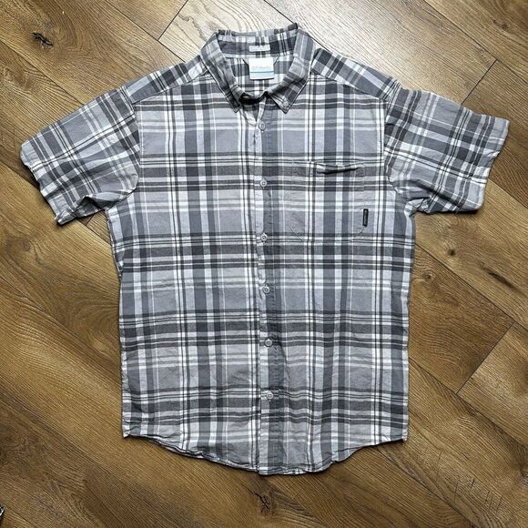 Columbia Mens Shirt Rapid Rivers Gray Plaid Regular Fit Button Down Casual Small - Picture 1 of 6